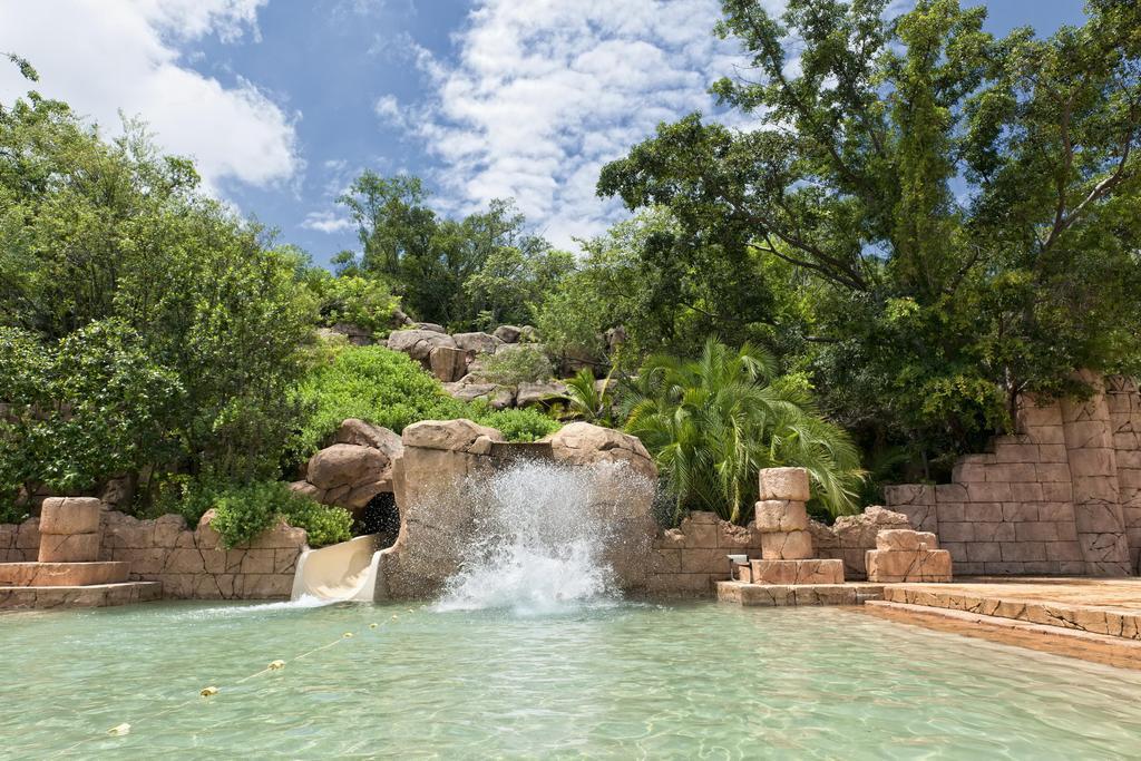 Soho Hotel & Casino At Sun City Extérieur photo