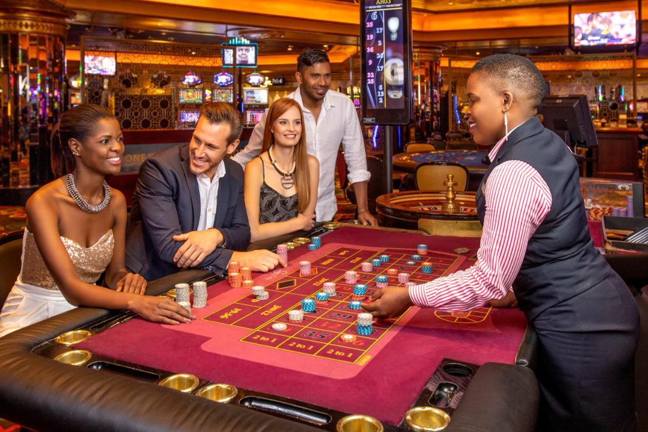 Soho Hotel & Casino At Sun City Extérieur photo
